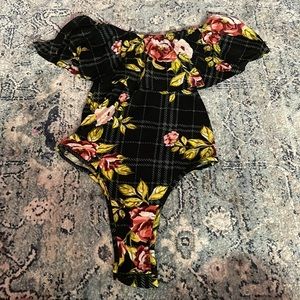 size small floral off the shoulder bodysuit